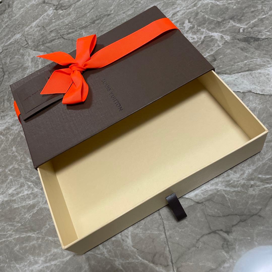 ルイヴィトン　箱