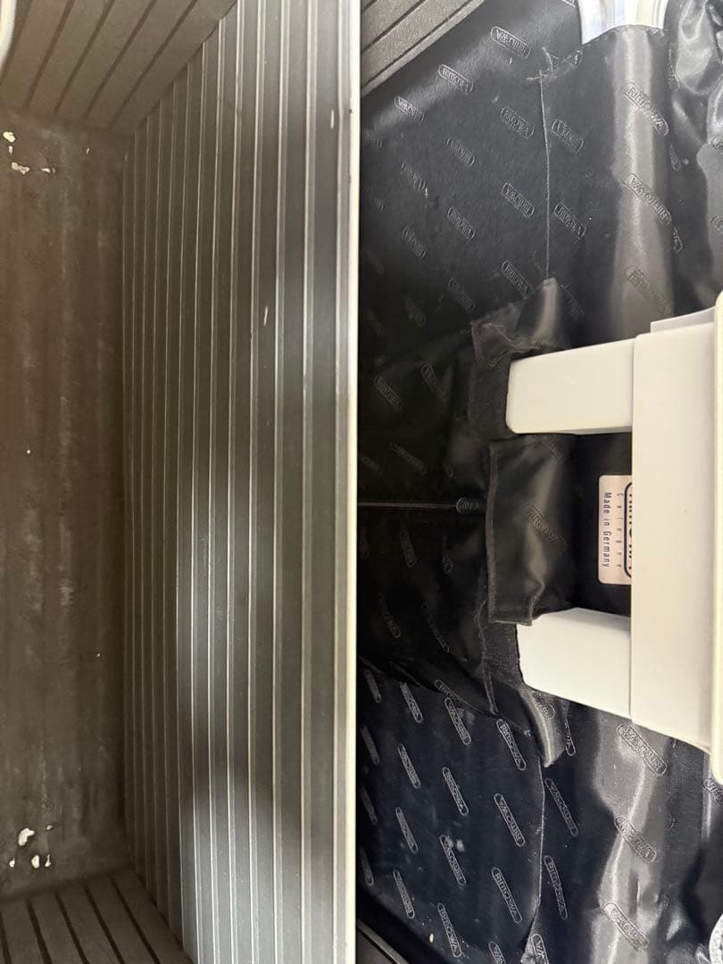 激レア 46L リモワ 928.51『トパーズ』 パイロット 廃盤 2輪（XL）