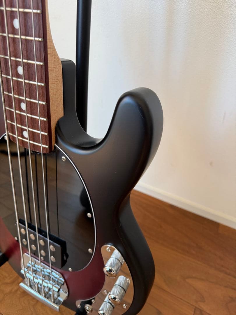 マ*シ様 【美品】Sterling by Music Man SUB Serie
