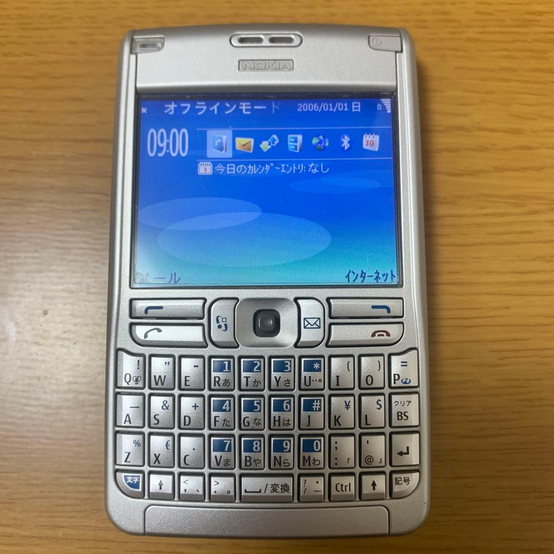 携帯電話本体 NOKIA E61