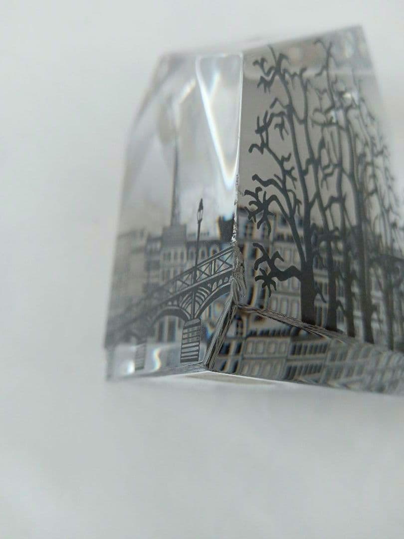 Baccaratバカラ　月と太陽の風景　9面体クリスタル置物箱入り