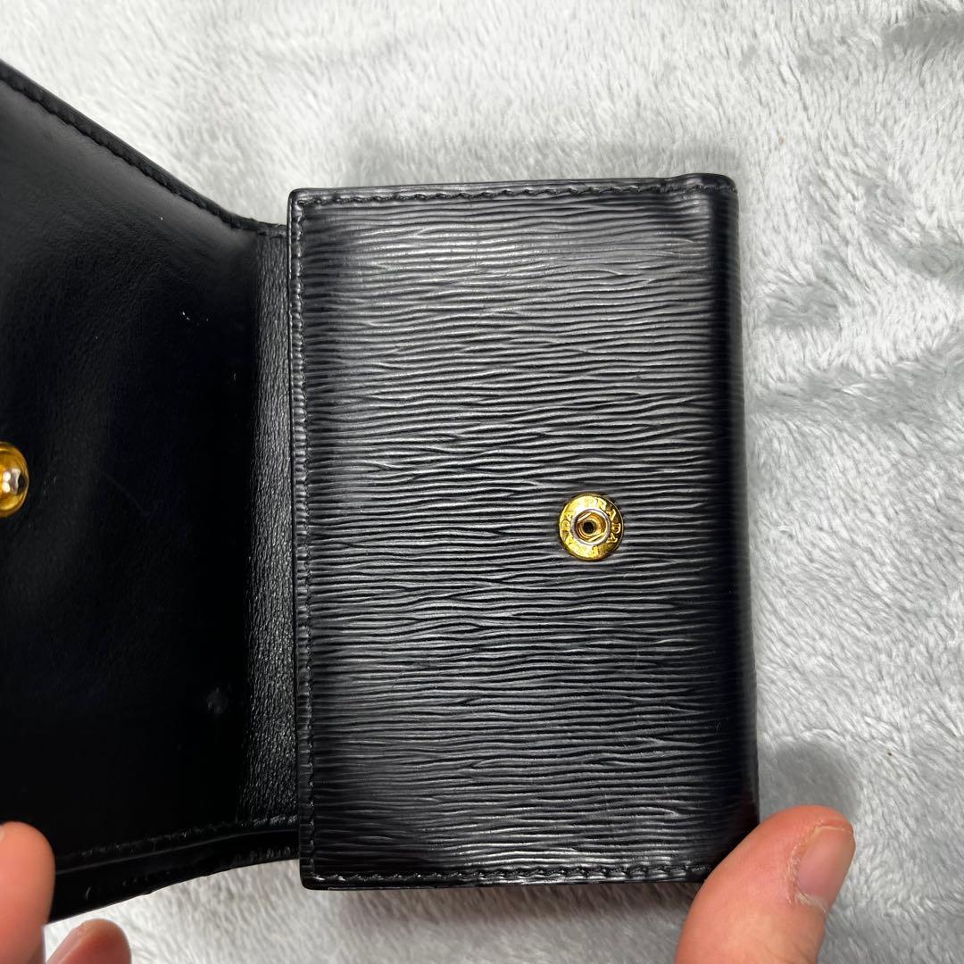 Prada プラダ 3つ折り財布 ブラック 黒 三角ロゴ ヴィッテロムーヴ