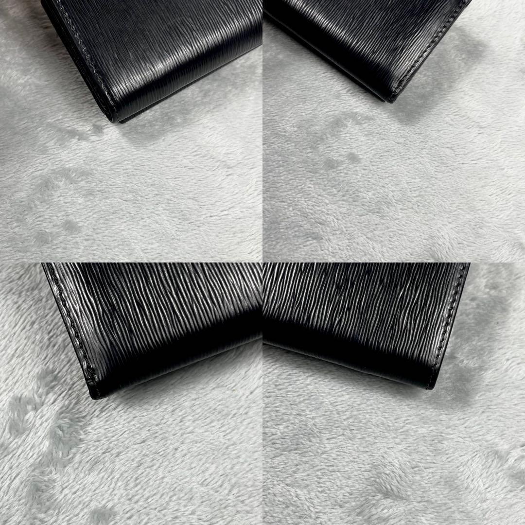 Prada プラダ 3つ折り財布 ブラック 黒 三角ロゴ ヴィッテロムーヴ