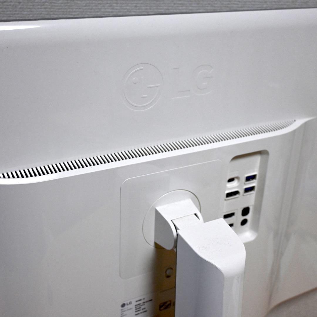 LG 4K 32インチディスプレイ 32UD99