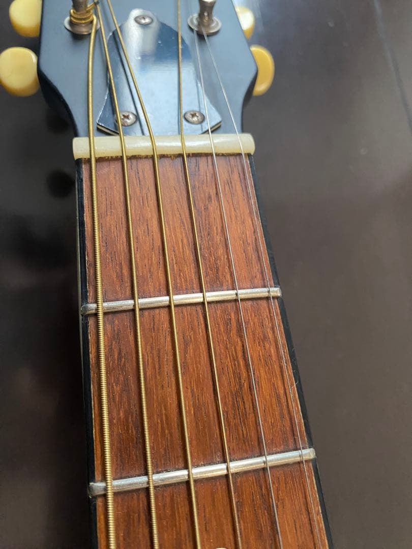 アコースティックギター　unkown