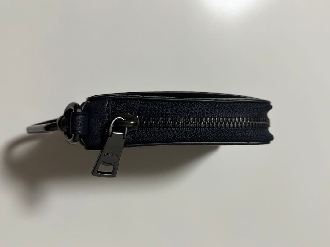 ネイビー レザーキーケース カラビナ付き