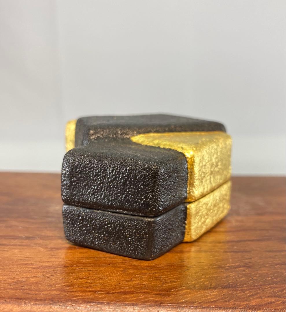 【茶道具】寒川栖豊造　那智黒結文香合（共箱）