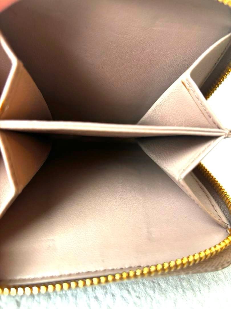 MIU MIU マテラッセ 二つ折り財布 CAMMEO 5ML522