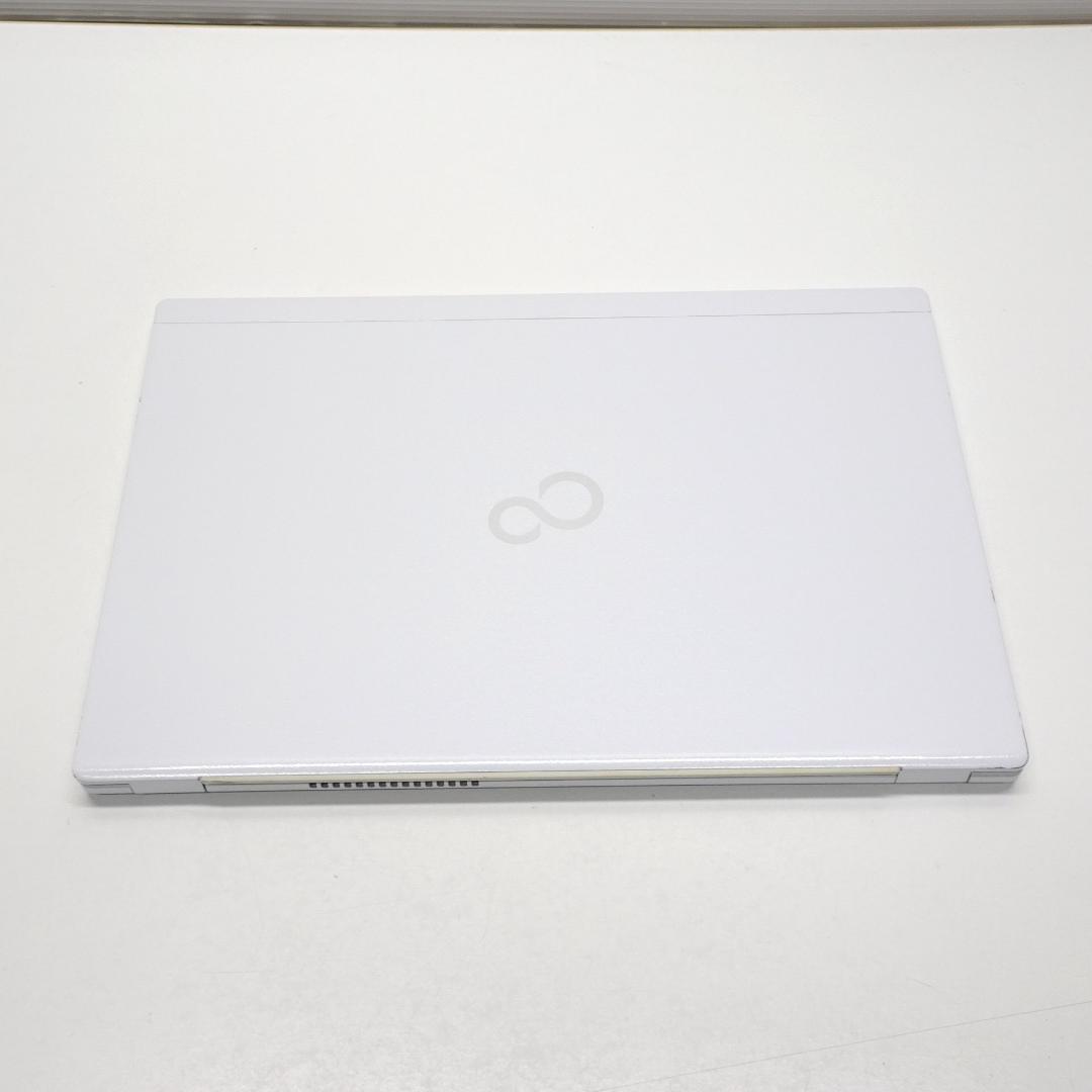 富士通 UH90/D3 i7 8G SSD512G 13.3in FHD 超軽量