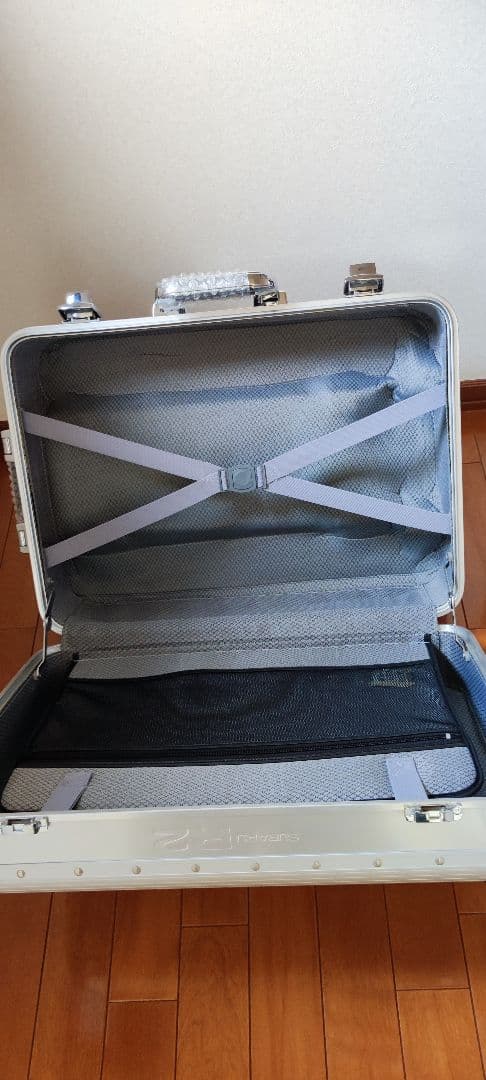 非売品　SUBARU スバル　R2 キャリーケース　スーツケース