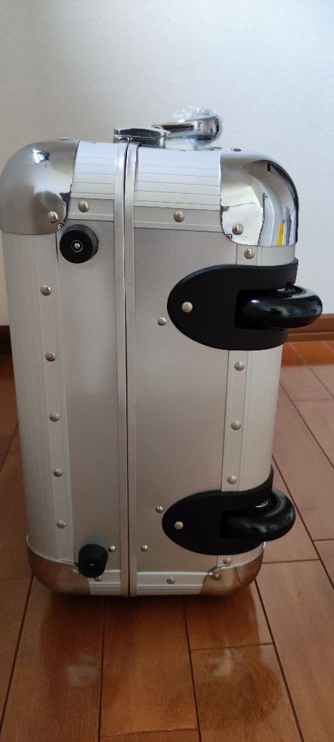 非売品　SUBARU スバル　R2 キャリーケース　スーツケース