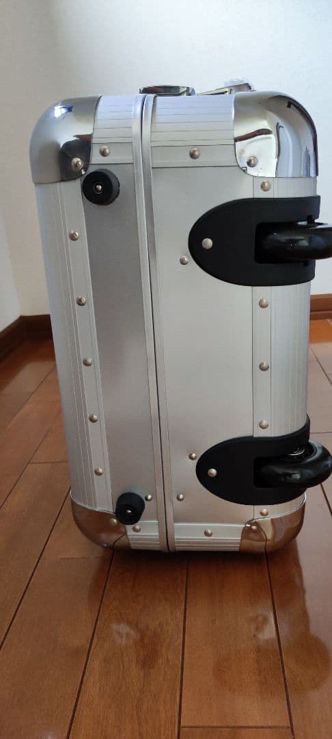 非売品　SUBARU スバル　R2 キャリーケース　スーツケース