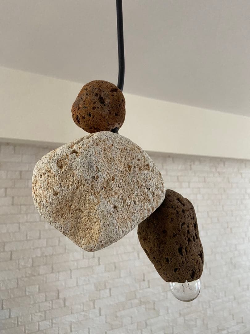 more light (モアライト) light years(ライトイヤーズ)