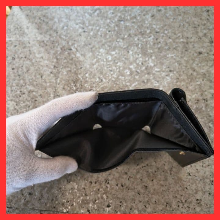 【新品未使用】ヴィヴィアンウエストウッド三つ折り財布　165VW748　ブラック