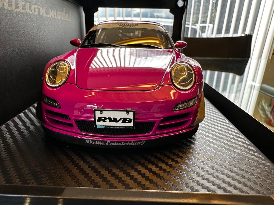 RWB997ignition Model 1/18 ピンク