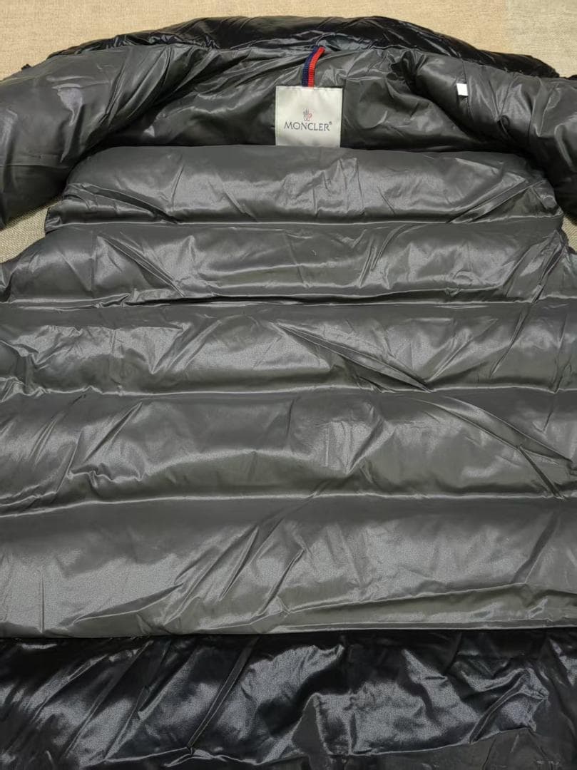 モンクレール　ダウンベスト　ワッペン　5 黒