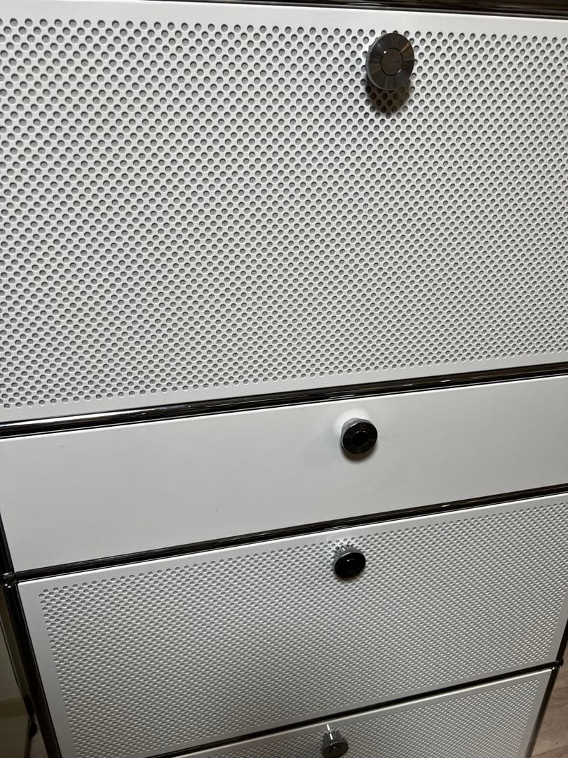 【定価48万→ 本日限32%オフ】USM キャビネット4段(3段目内部2段)