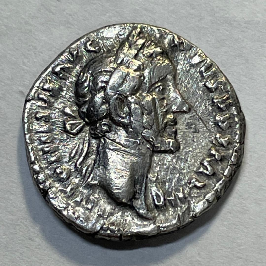 【古代ローマ 銀貨】155-156年 アントニヌス・ピウス 女神 サルス 座像