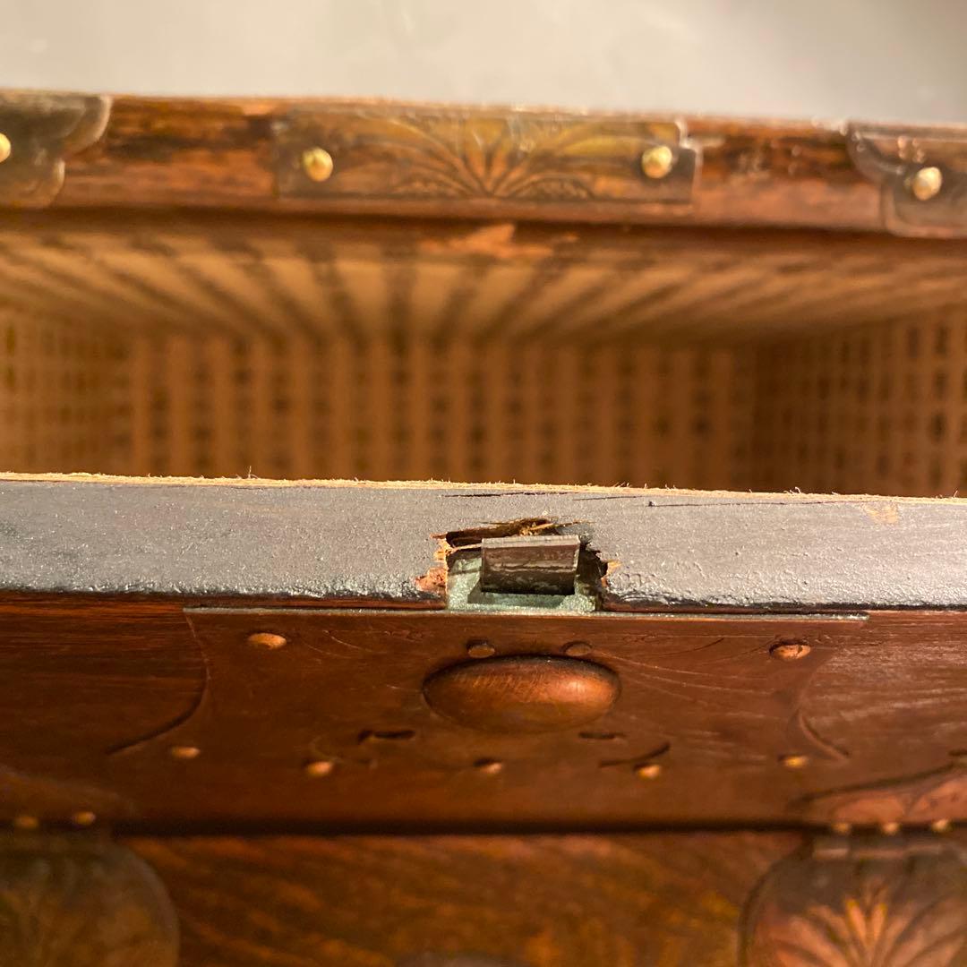 時代物 李朝箪笥 バンダジ 骨董品 飾り台 時代金具 木製チェスト 金庫