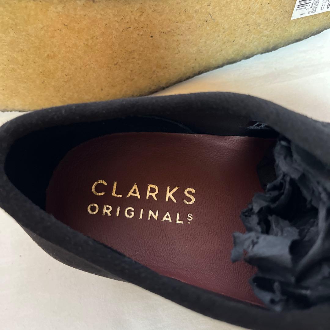 新品 CLARKS ワラビー ブラックスウェード 42
