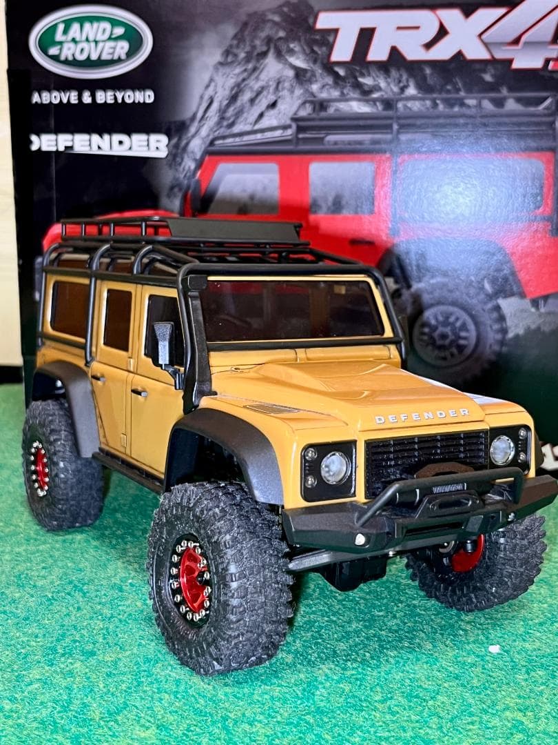 【トラクサス　TRX4M 1/18 ディフェンダー 中古品】◆匿名・翌日配送！