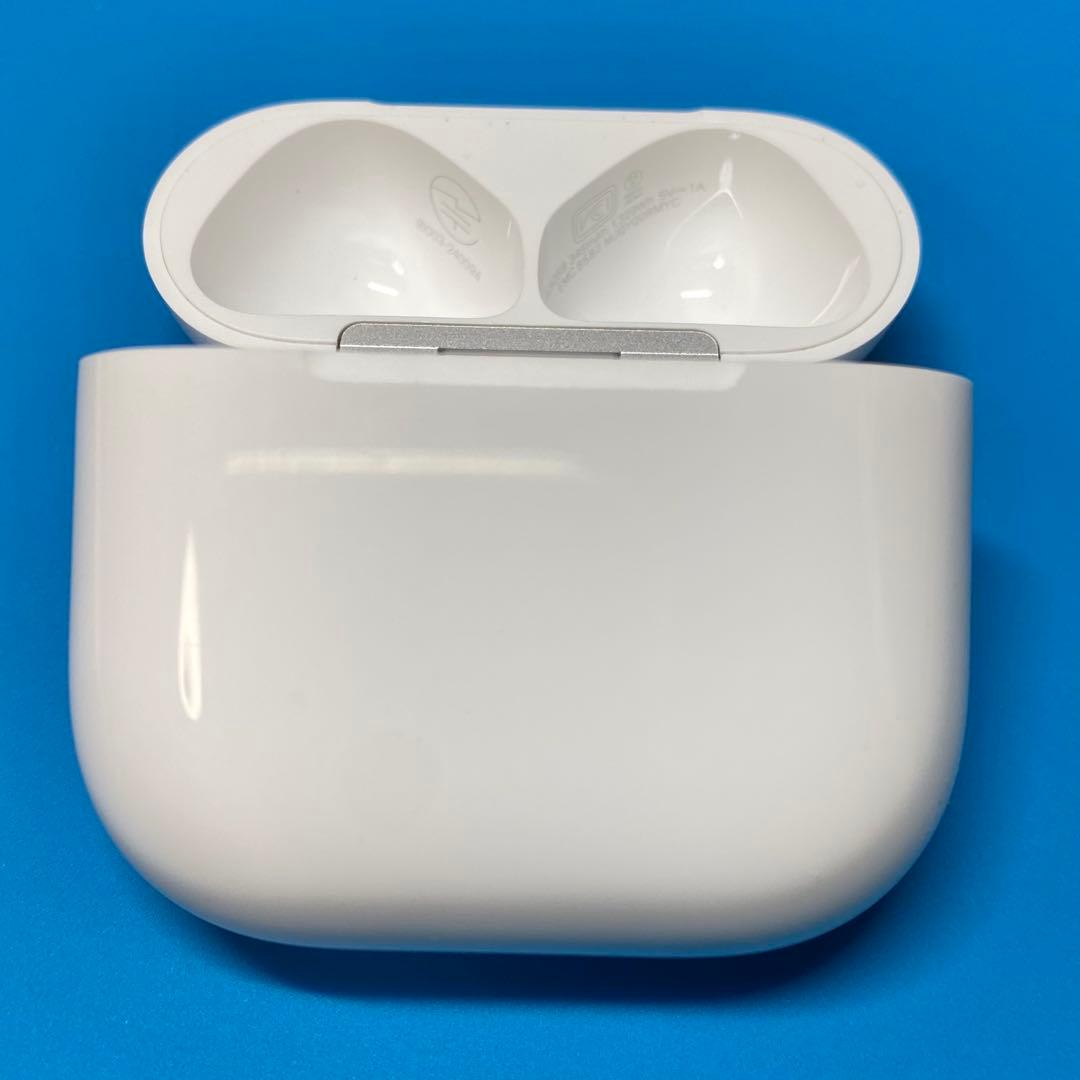 AirPods4第4世代 エアポッツ第四世代充電ケース(ANC 搭載)