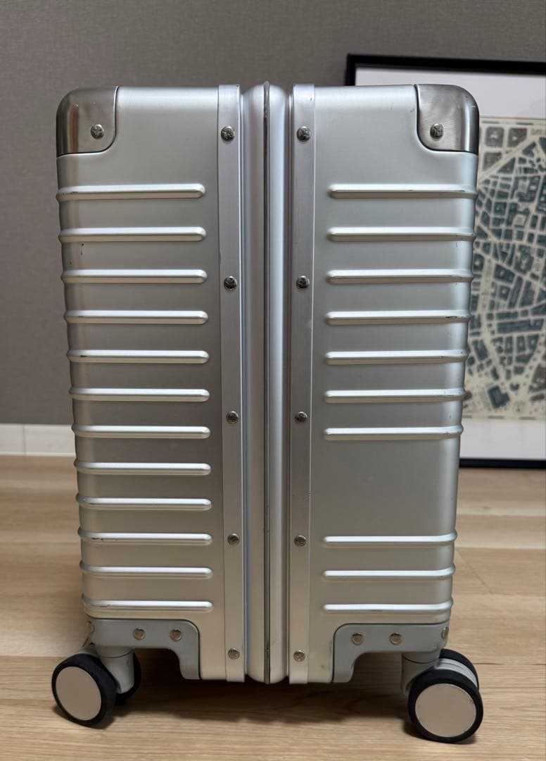 【innovator】 アルミスーツケース 横型 42L （INV1611）