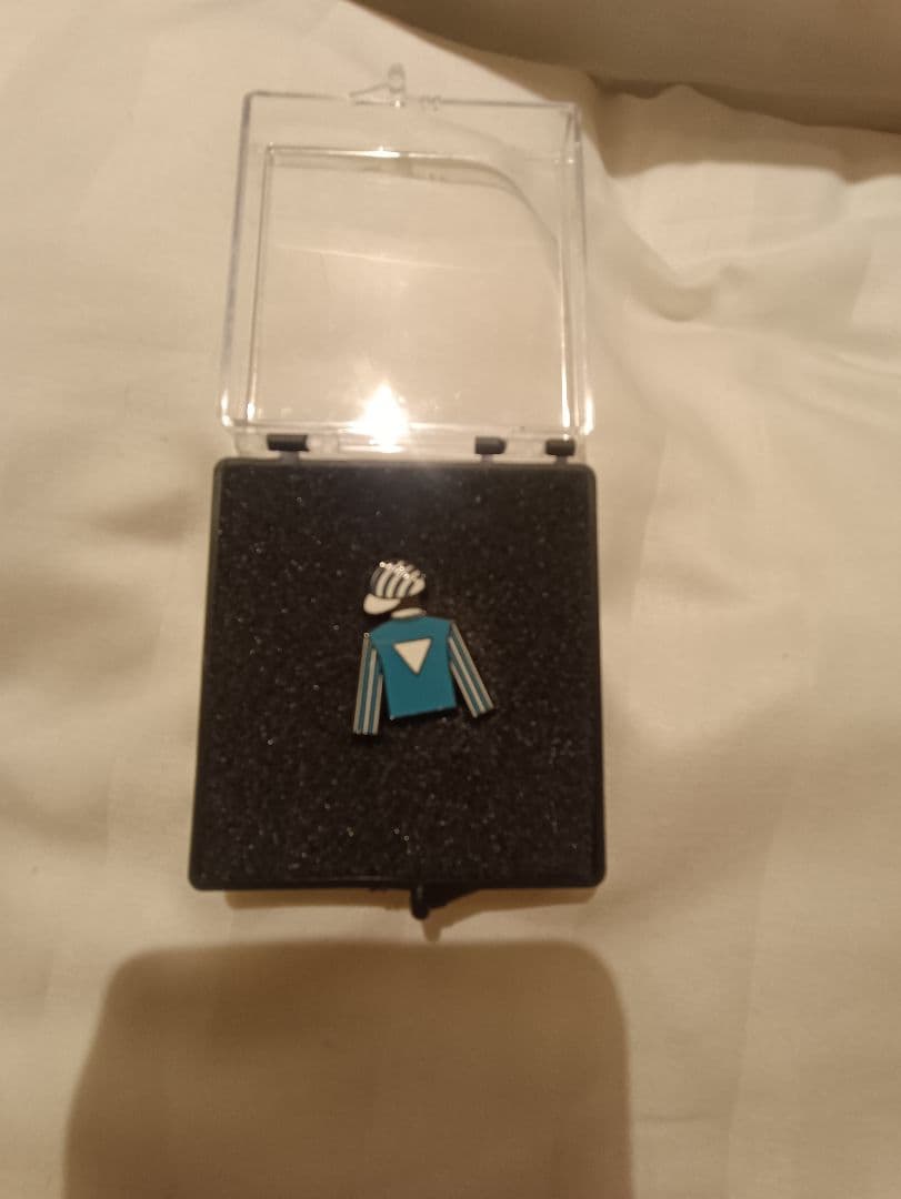 ロマンチックウォリアーのピンバッジ