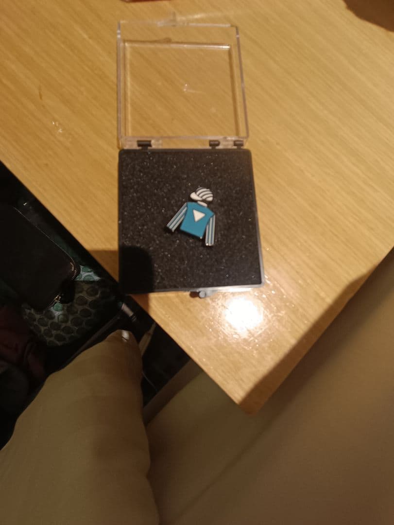 ロマンチックウォリアーのピンバッジ