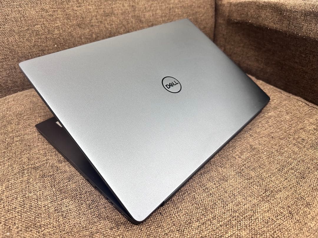 DELL vostro 14インチ　i5-10世代　8GB Office 永続