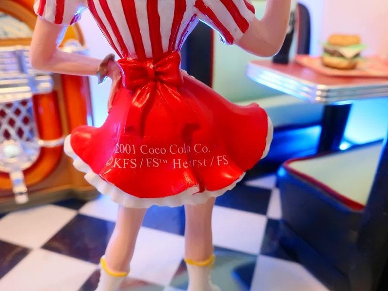 コカコーラ ベティちゃん Betty Boop ダイナーウェートレス フィギュア