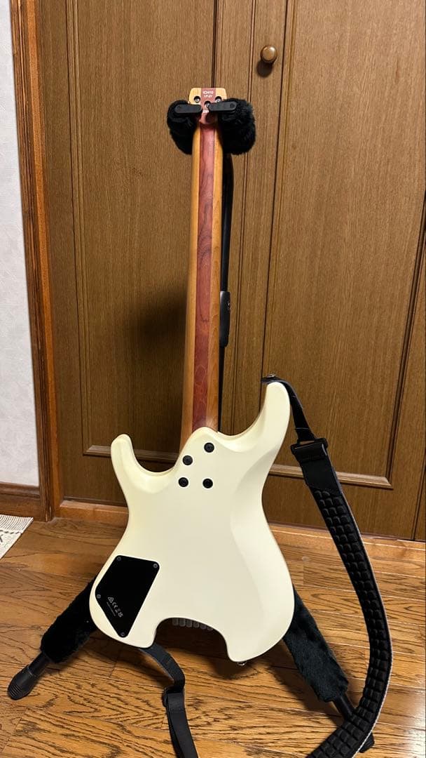 ibanez ichi10 (ichika nito シグネチャーストラップ付)