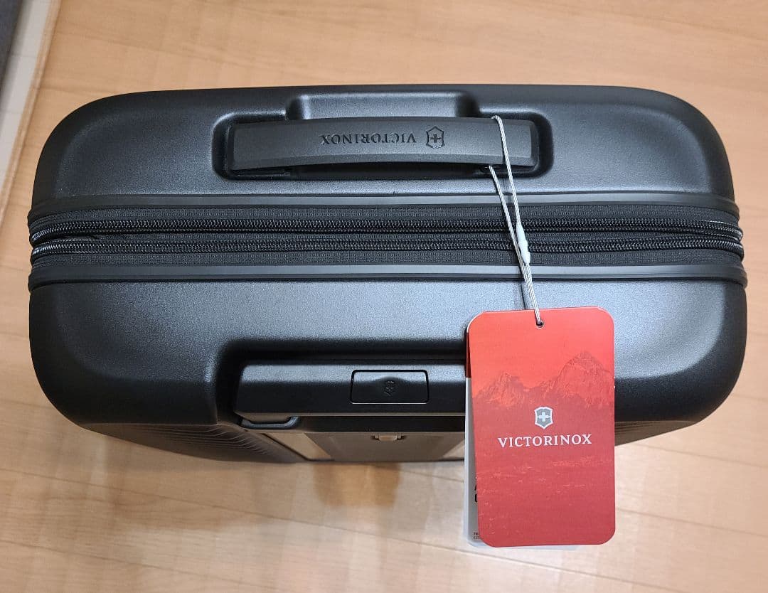 【新品未使用】VICTORINOX キャリーケース　スーツケース