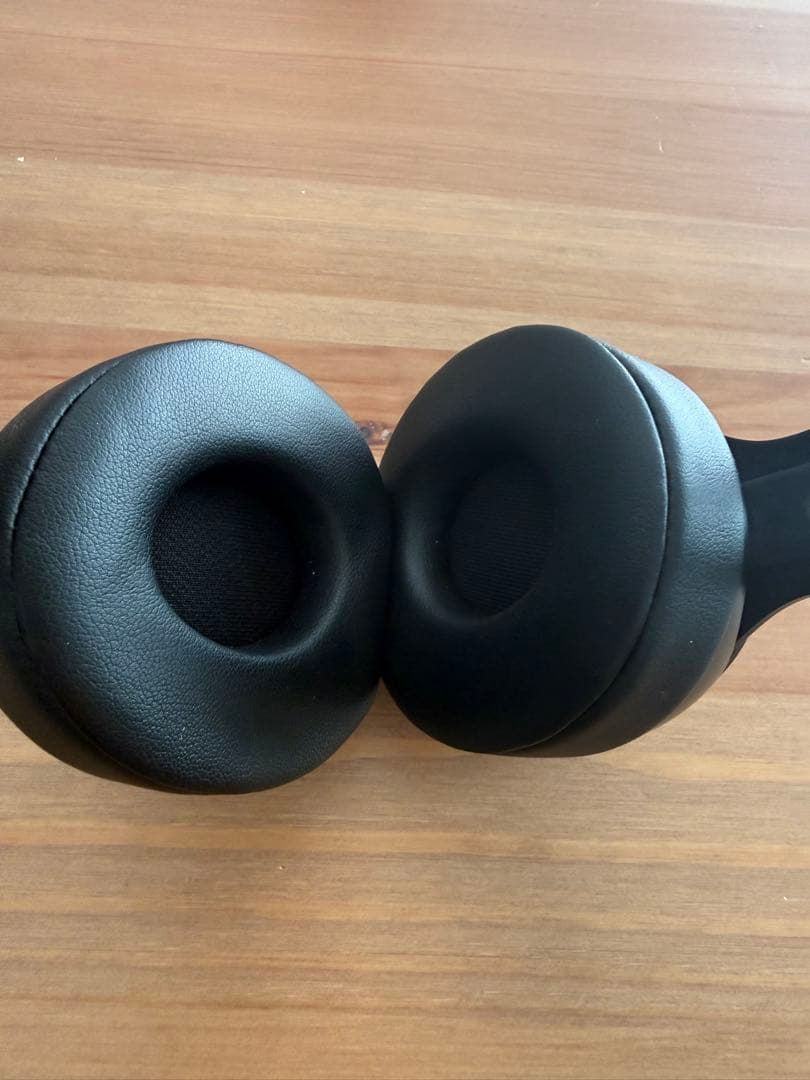 Beats Solo Pro ノイズキャンセリングヘッドフォン