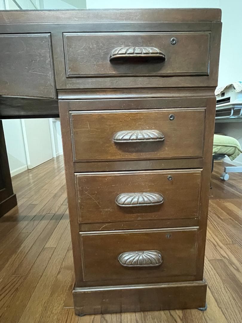 骨董店で購入した【両袖デスク】ヴィンテージ　（引取り＝値引きアリ）