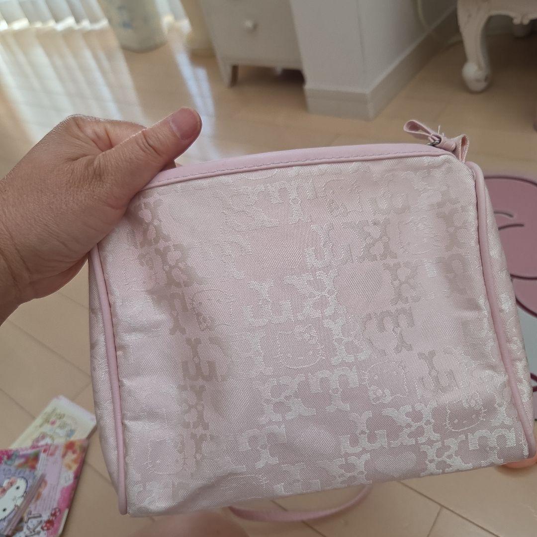 サンリオ　キティ 　昭和レトロ　ご当地　お財布ショルダー　マット　海外人気品