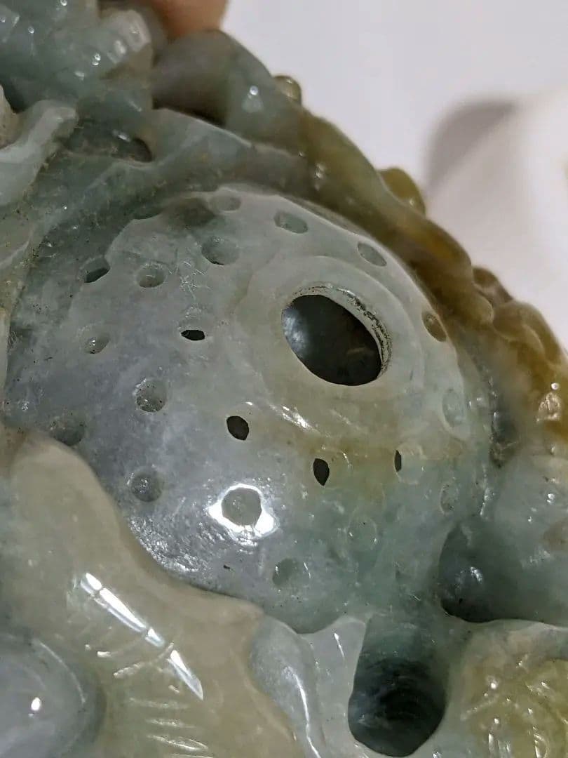 ♦中国美術工芸品 翡翠 蛙 龍 神獣文様 透し彫り 文鎮 ペンダント他 置物飾り