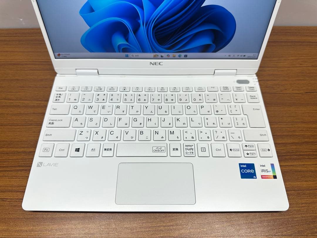 Windowsノート本体 LAVIE Direct N12 i5-1130G7 16Gb 512Gb