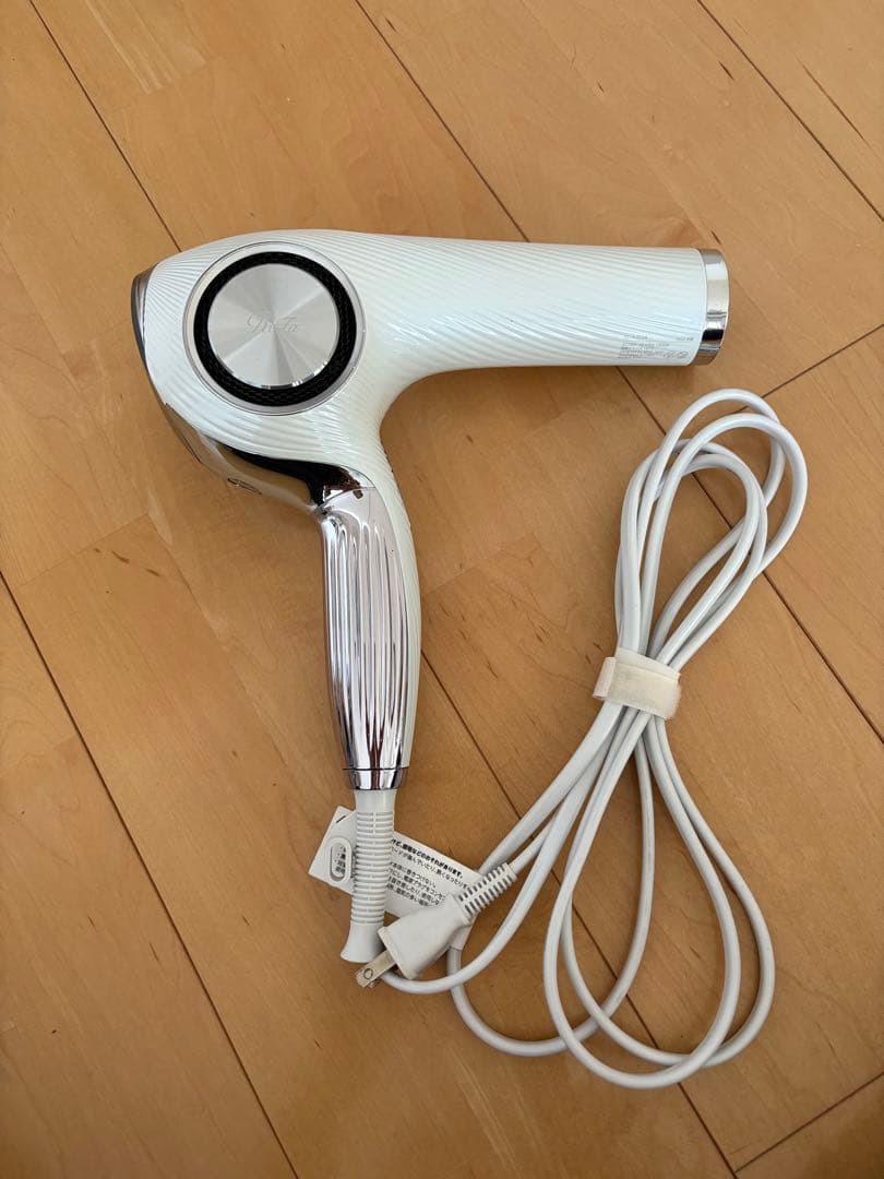最終値下　RE:AJ02A ヘアドライヤー 1200W ホワイト+専用ホルダー