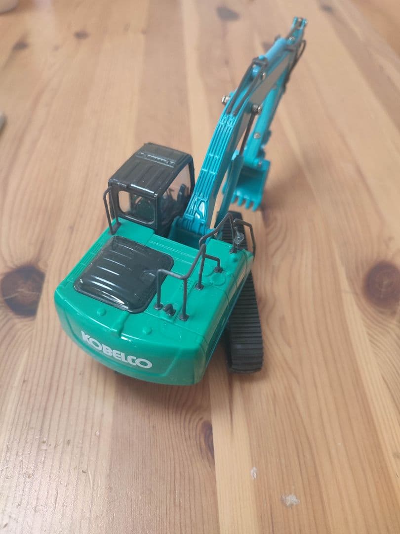KOBELCO sk200 1/43スケール