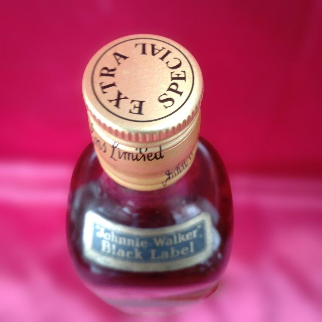 Johnnie Walker ブラック&レッド 70年代 白紋章２本セット 箱入