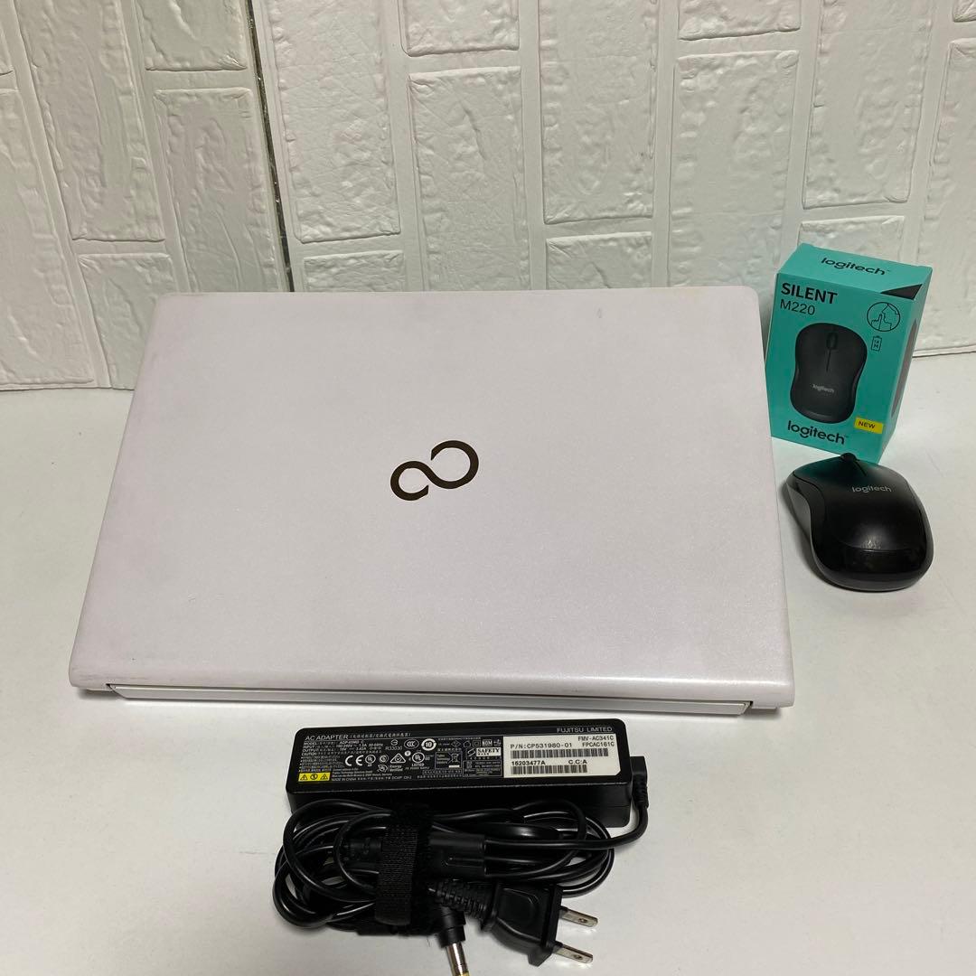 Windows11 オフィス入りCore i5 SSD256GB 富士通　FHD