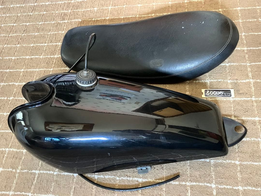 sr400 タンク　GOODS FRPタンク　ステッカー