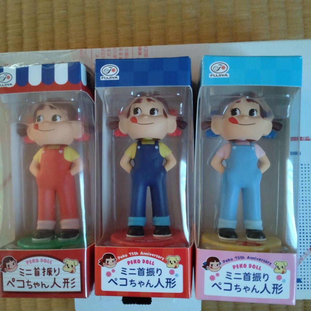 ミニ首振り ペコちゃん人形