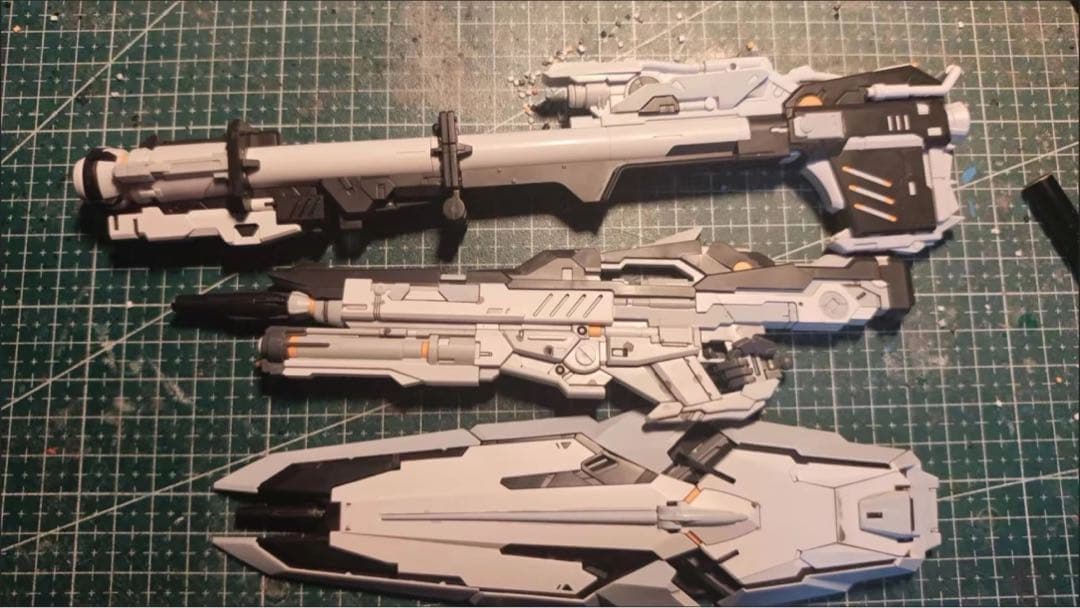 海外プラモ　 1/100 CMM-V νガンダム　ダブルファンネル付き