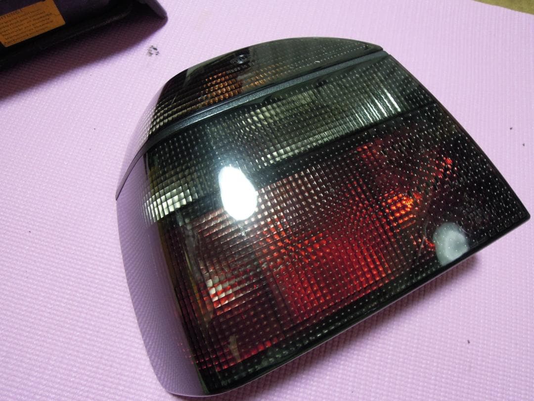 VW フォルクスワーゲンゴルフ3 HELLAブラックテールランプ 左右セット