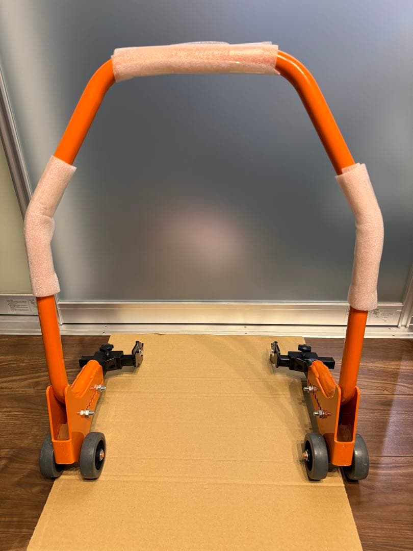 【最終値下げ！】　デイトナ　メンテナンススタンド