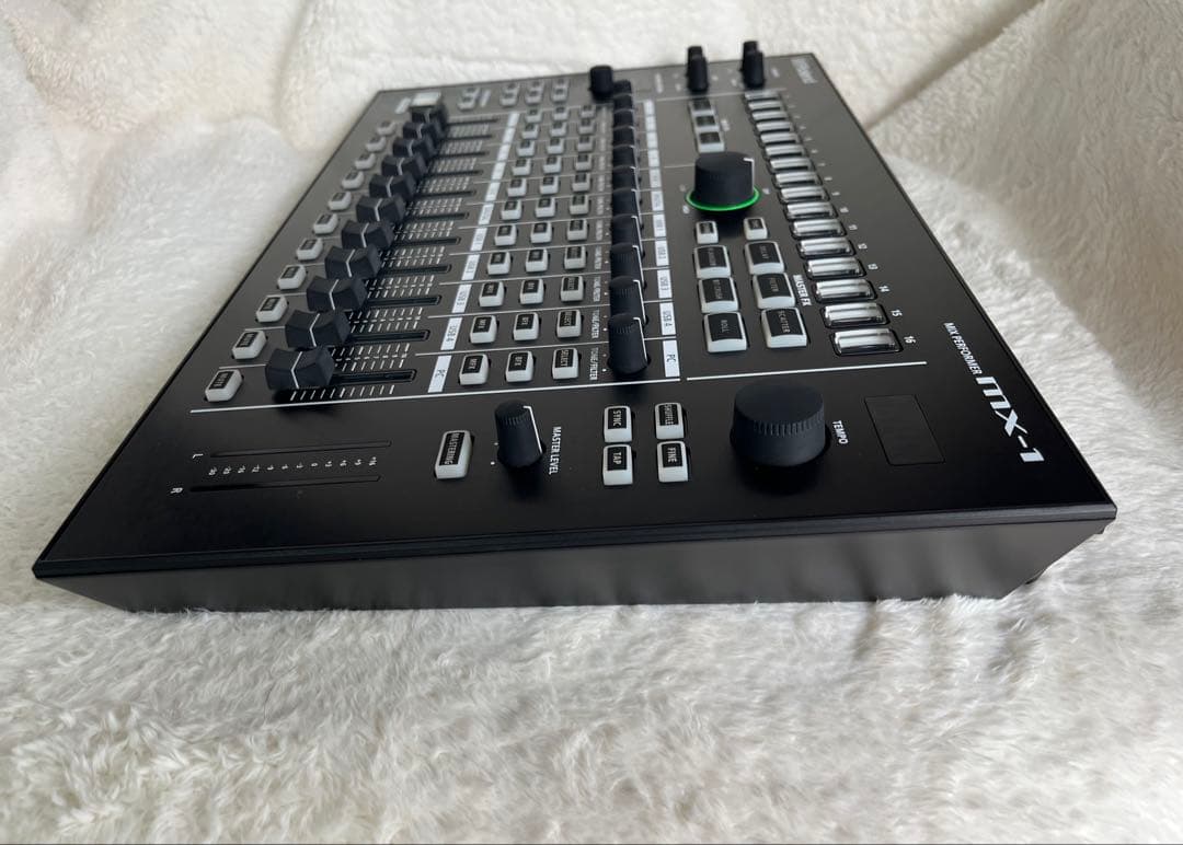 【お値下げ】Roland AIRA MX-1 Mix Performer 美品