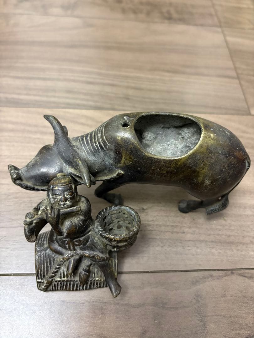 牛 翁 置物 香炉 牛に乗った翁 金属工芸 飾り 置物 骨董 古銅製