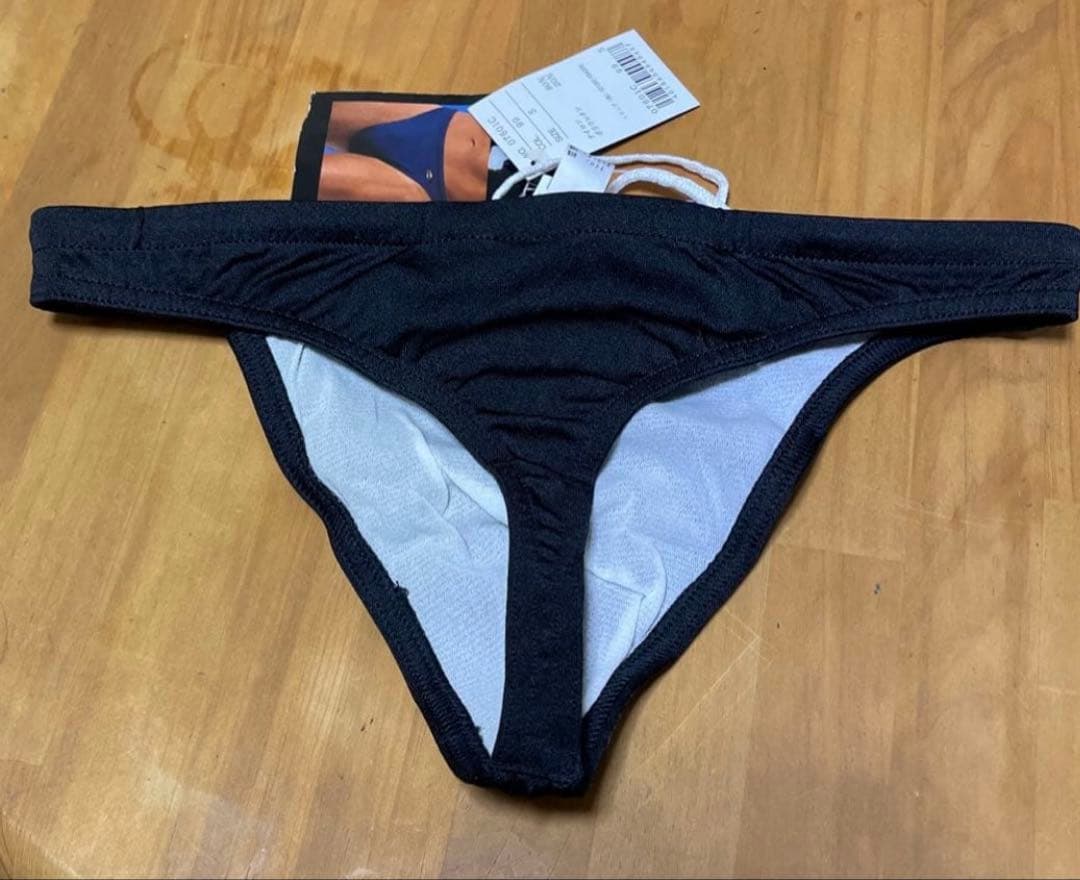 HOMのTバック水着　黒　Sサイズ